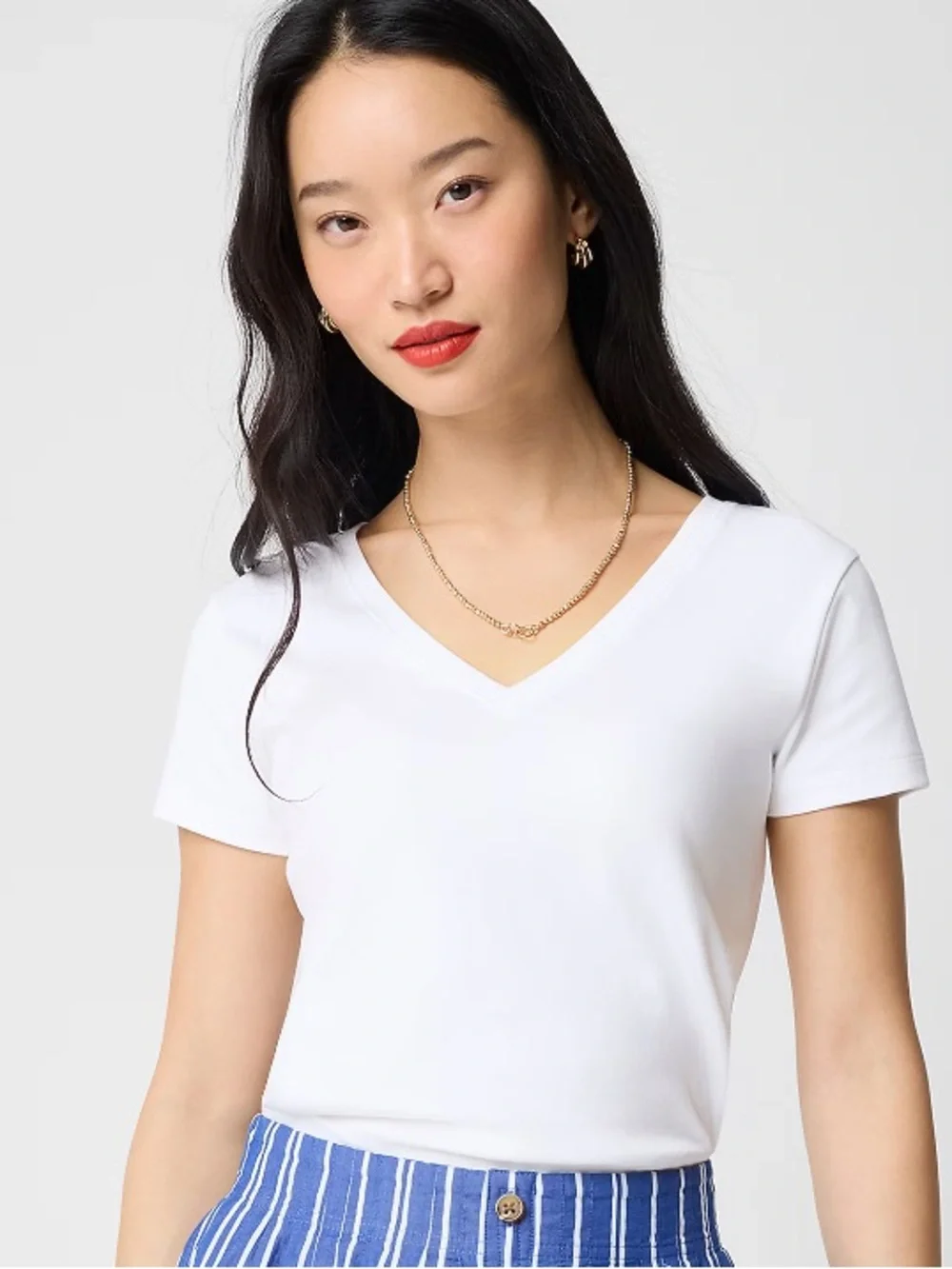 J crew white Essential V-neck tee